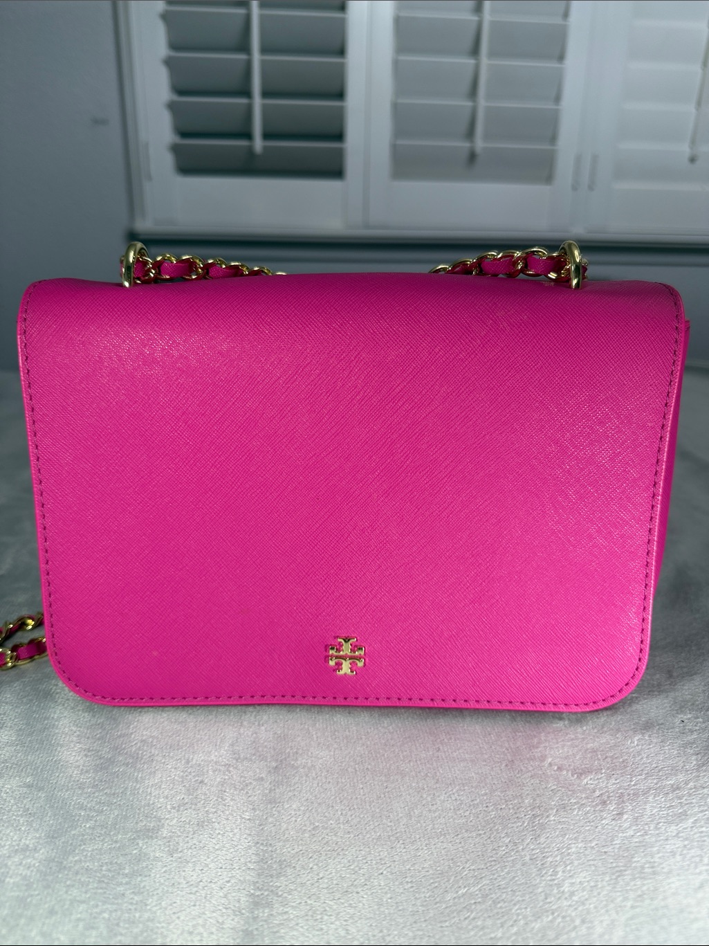 Tory Burch Hot Pink Crossbody Bag With Gold Chain
